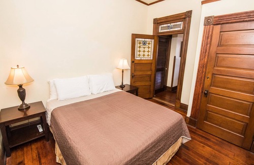 Cortez Hill Casa | Restored Victorian Downtown 2 Bedroom