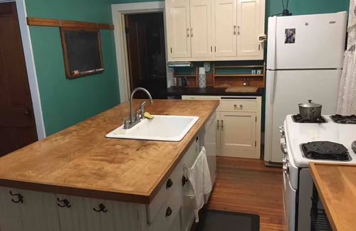 Des Moines Casa | Restored Victorian, Walk & Bike