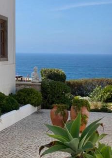 Azenhas do Mar Casa | restored winery on the Atlantic