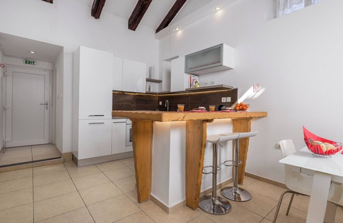 Rijeka Apartamento | Restyled Roof Apartment Unique In Rijeka Historical Center