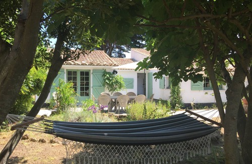Les Portes-en-Re Casa | Retaise house 8p, 200m from the beach, near the village