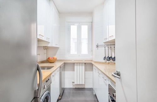 Ibiza Apartamento | RETIRO VI - Dos Habitaciones Piso, Capacidad 4