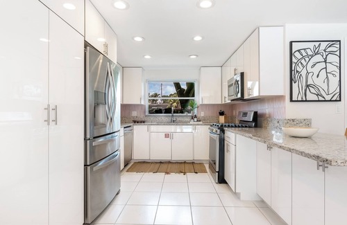 Riverside Park Casa | Retreat at Sailboat Bend, Pool, BBQ, 100ft Dock