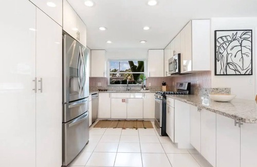 Riverside Park Casa | Retreat at Sailboat Bend, HEATED Pool, BBQ, 100ft Dock
