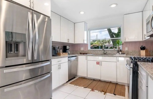Riverside Park Casa | Retreat at Sailboat Bend, HEATED Pool, BBQ, 100ft Dock