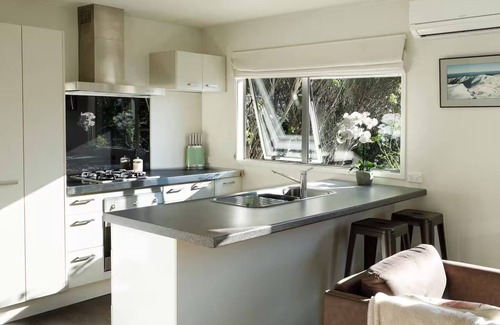 Mangere Bridge Casa | Retreat in Mangere Bridge
