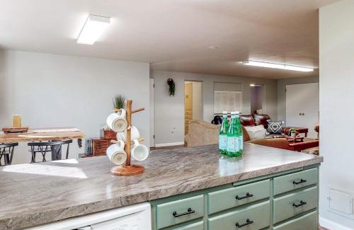 Caldwell Casa | Retreat on Fillmore Street