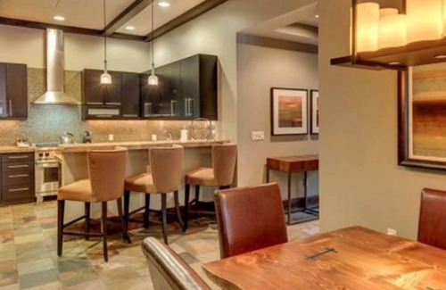 Truckee Villa | Retreat to luxury villa in a ski resort with its own unique pulse-driven gondola