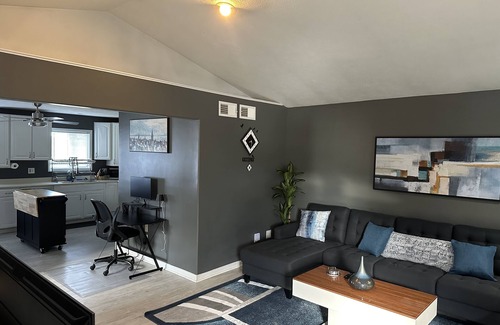 Morgantown Casa | Retreat to my Beautiful Contemporary Home in the Mountain State