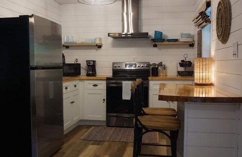 Smithville Cabina | Retreat to Your Private Haven in the Trees