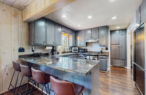 Blue Jay Casa | Retreat with gas grill, large deck, wood fireplace, lake access & AC