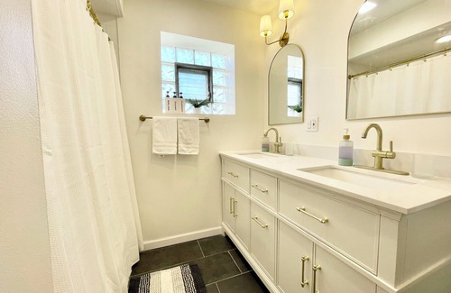 Lake View East Apartamento | Retro Designer 2BR Suite - Heart of Lakeview/Wrigley