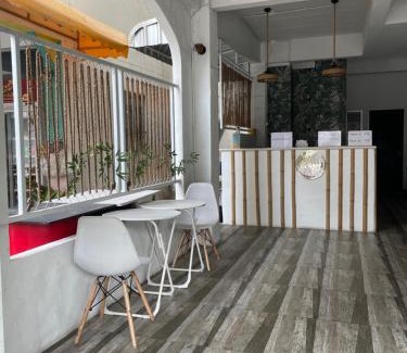 Jomtien Casa | Retro guesthouse