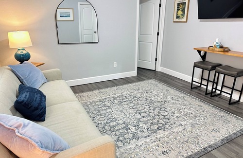 Tampa Apartamento | Retro Modern Apartment central to Vibrant Tampa