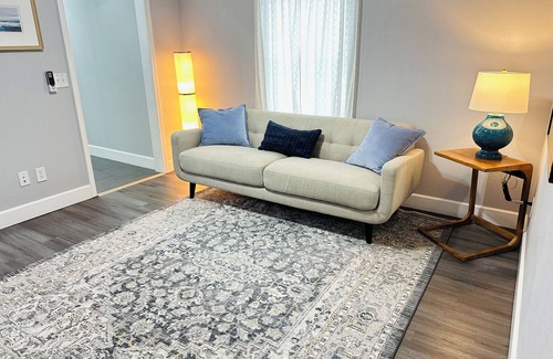 Tampa Apartamento | Retro Modern Apartment central to Vibrant Tampa