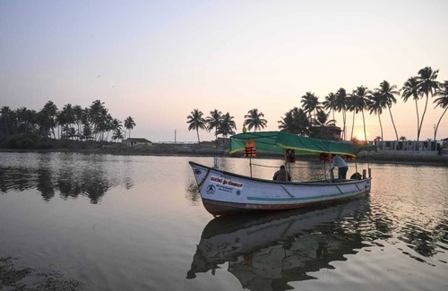 Udupi Cabaña | Reunion Ocean Tides- Room111 - Beach Cottages