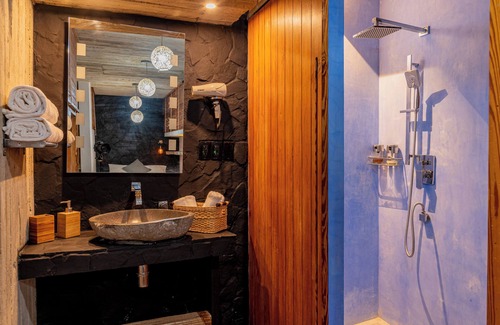 Old Havana Casa | REV Boutique