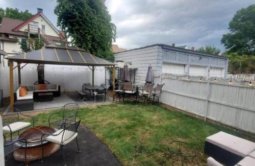 West End - West Side Apartamento | Revamped 3BR Apt with Easy Check-In Family-Friendly