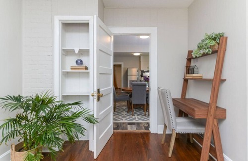 Forest Acres Casa | Revamped 3BR Oasis on Forest Dr