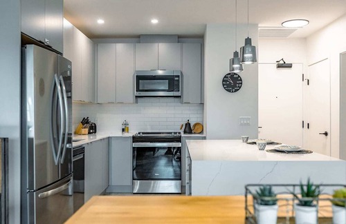 Revelstoke Condominio | Revelstoke Alpine Retreat - RARE One-Bedroom Condo