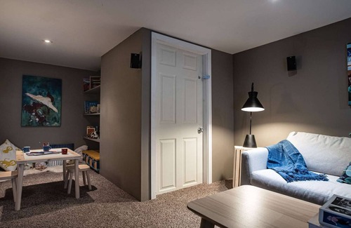 Revelstoke Casa | Mackenzie House - Luxury, Downtown House