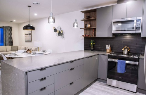 Revelstoke Condominio | Revelstoke Marvel - Two Bedroom with Hot Tub