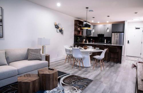 Revelstoke Casa | Revelstoke Marvel - Two Bedroom with Hot Tub