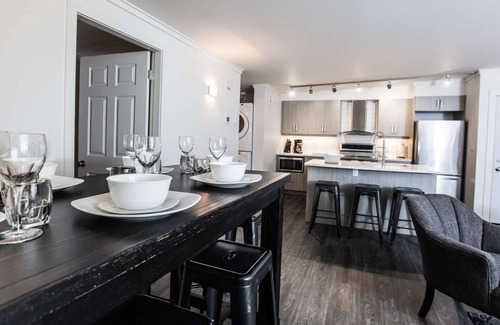 Revelstoke Condominio | Suite Novlan: elegante y acogedor, condominio recientemente equipado