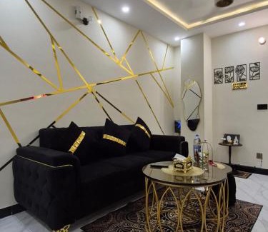 Lahore Apartamento | Revenue Johar Town Prestige Luxurious Apartment - LMY Lahore