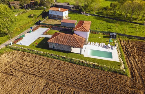Palas de Rei Cabaña | Reverence Villas Carballal