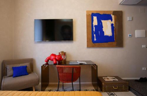 Vasto Cama Y Desayuno | Reverse Art Hotel