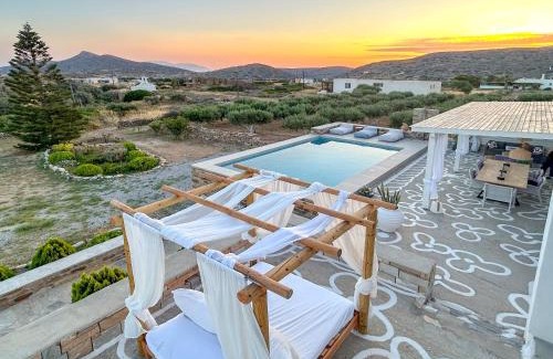 Ios Casa | Revery Villa