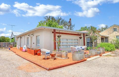 Dripping Springs Casa | Revival DSTX LLC - Bed & Breakfast