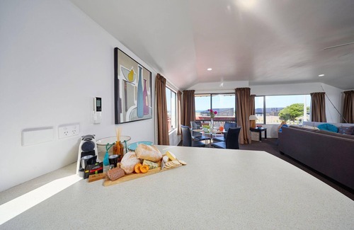 Kaikoura Casa | Revive House - Great for Family and Friend gatherings