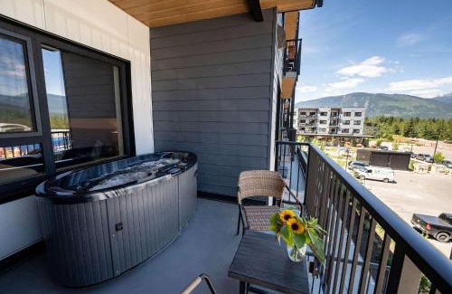 Revelstoke Apartamento | Revytalise - Cozy 3 Bedroom Condo