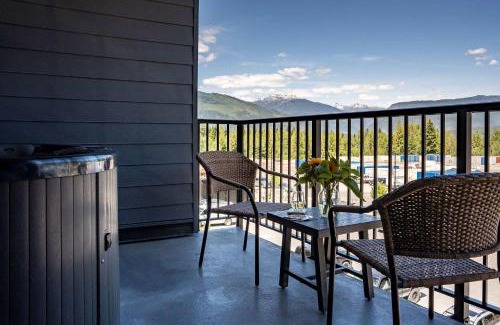 Revelstoke Apartamento | Revytalise - Cozy 3 Bedroom Condo