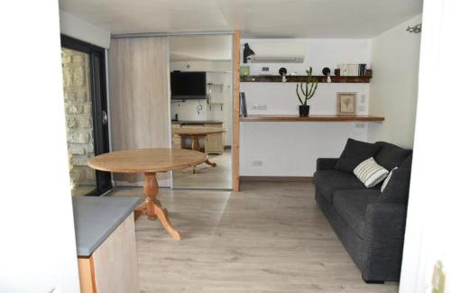 Sainte-Marguerite Apartamento | Rez de chaussée de Villa Marseille 9ème