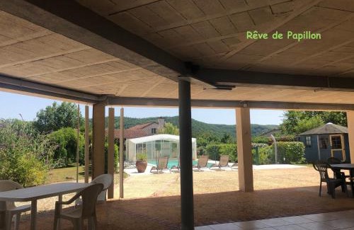 Saint-Gery Apartamento | Rez de Piscine, 10 Personnes - RÊVE DE PAPILLON et À L'étage, 5 Personnes - NID D'ÉTOILES, Il s'agit bien de deux gîtes individuels qui sont reliés par un escalier interne, cela permet a une grande famille de louer les deux gîtes