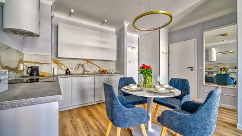 Niechorze Apartamento | Rezydencja Niechorze D209 Classik z Basenem i Spa oraz z 2 sypialniami - 5D Apartments