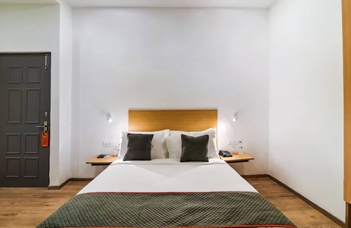 Thoraipakkam Hotel | RG Suites Thoraipakkam