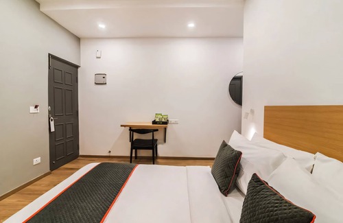 Thoraipakkam Hotel | RG Suites Thoraipakkam
