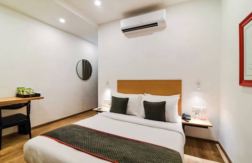 Thoraipakkam Hotel | RG Suites Thoraipakkam