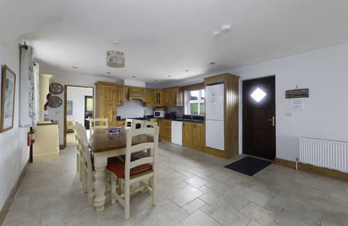 Town Lots Chalet De Esquí | Rhea Holiday Home Bantry