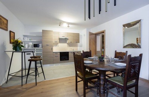 Selestat Apartamento | RHENANUS: Jacques Taurellus 🐕‍🅿️🗝