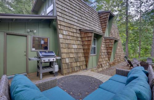 Mount Hood Village Casa | Rhododendron Family Cabin Hot Tub and Deck!