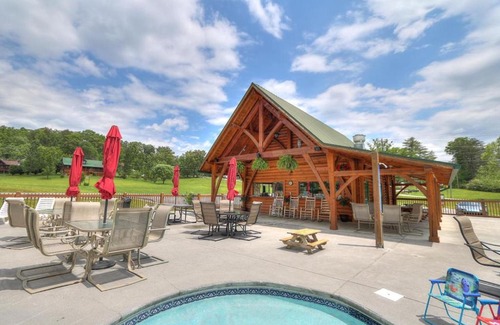 Wears Valley Casa | Rhody Cottage