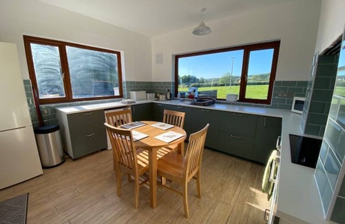 Llandysul Casa | Rhydwen Cottage - Cosy and Quiet