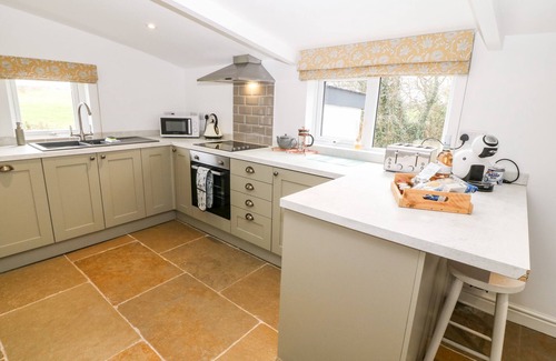 Ty Croes Cabaña | RHYTTY BACH, pet friendly, character holiday cottage in Rhosneigr