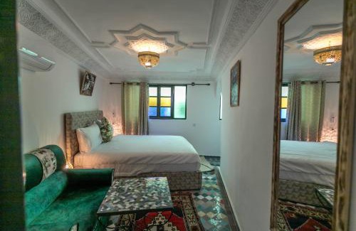 Oulad Khallouf Casa | Riad Dalla Fes