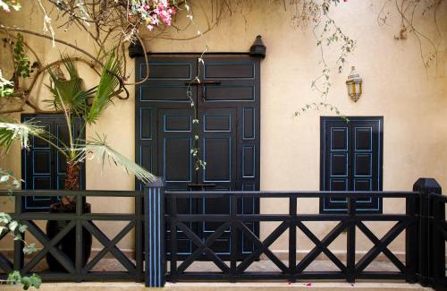 Kbour Chou Casa | Riad El Aaiun